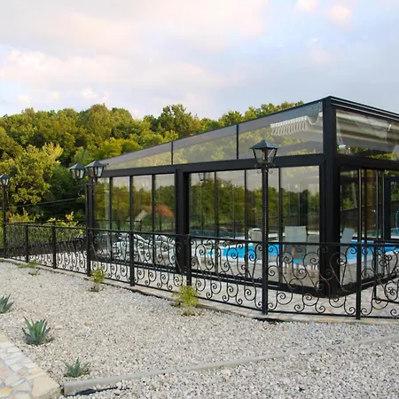 Koliba & Sladjo Chalet Brcko