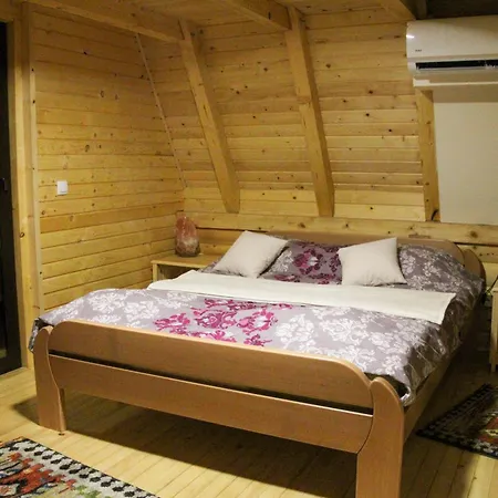 Chalet Koliba & Sladjo
